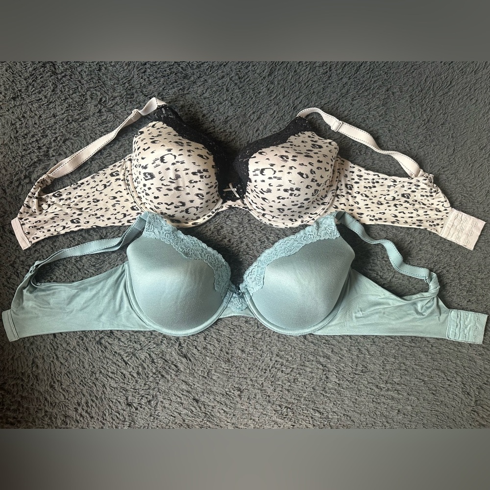 Lot of two Maidenform underwire comfort devotion bras 36D